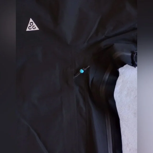 Nike ACG Misery Ridge Storm-FIT ADV GORE-TEX Jacket Black Size Medium FV8641-010 - Picture 3 of 14